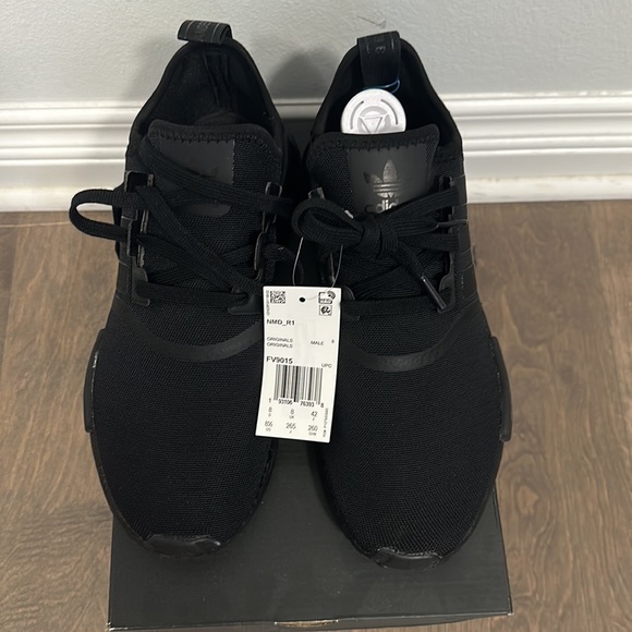 Adidas Triple Black Nmd_R1 Size 8.5 - Picture 4 of 6